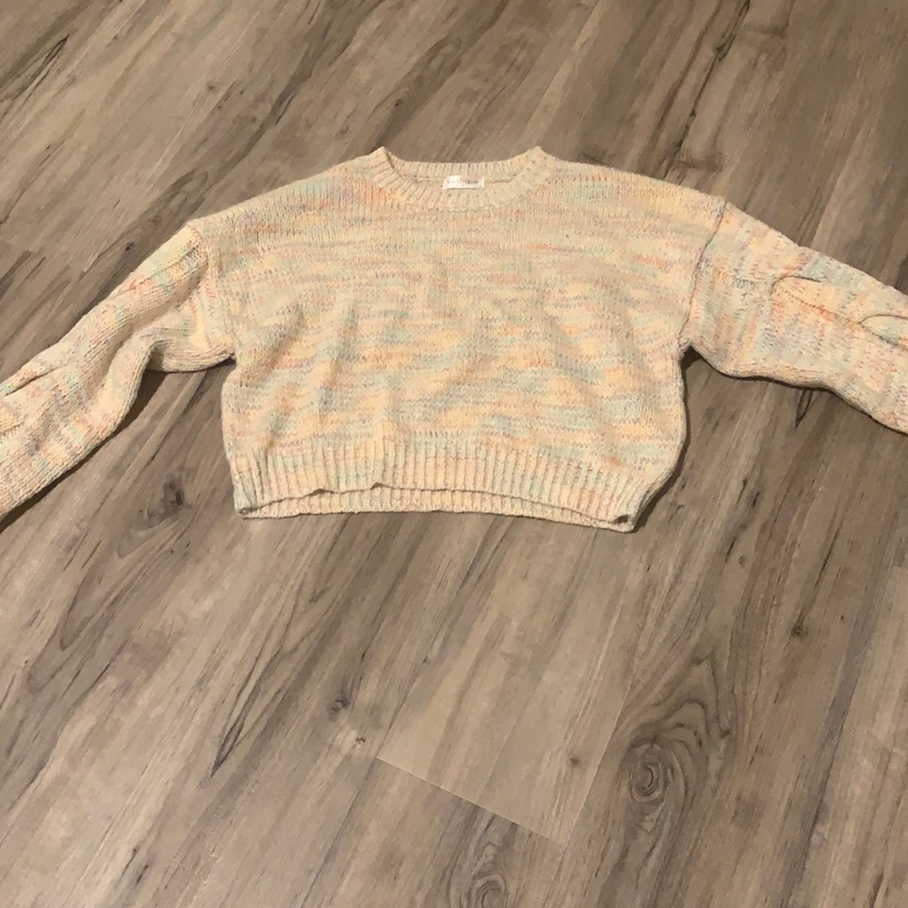 Cropped ballon sleeves sweater
